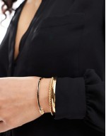 long sve blouse with pocket detail in black