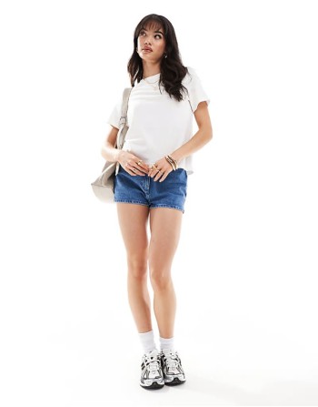 boxy t-shirt in white