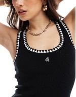 scoop neck ribbed contrast stitch logo tank top in black