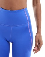 Training Hakuun contour seam high waist legging shorts in blue